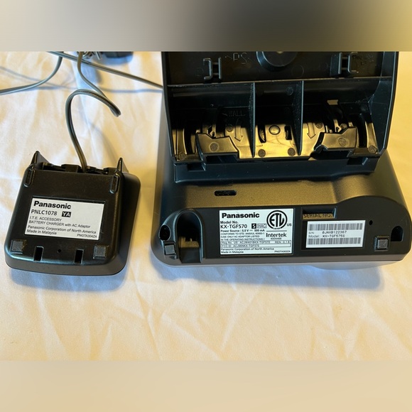 Panasonic KX-TGF570 Bluetooth Cordless Phone Answering Machine System - Picture 5 of 14